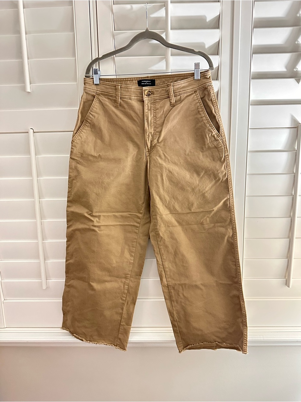 Banana Republic Khaki Wide-Leg Chinos in Tan